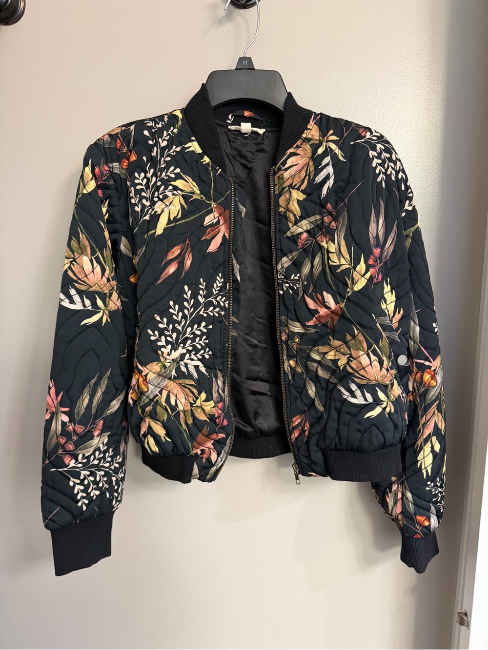 Floral Quilted Bomber Jacket - Black